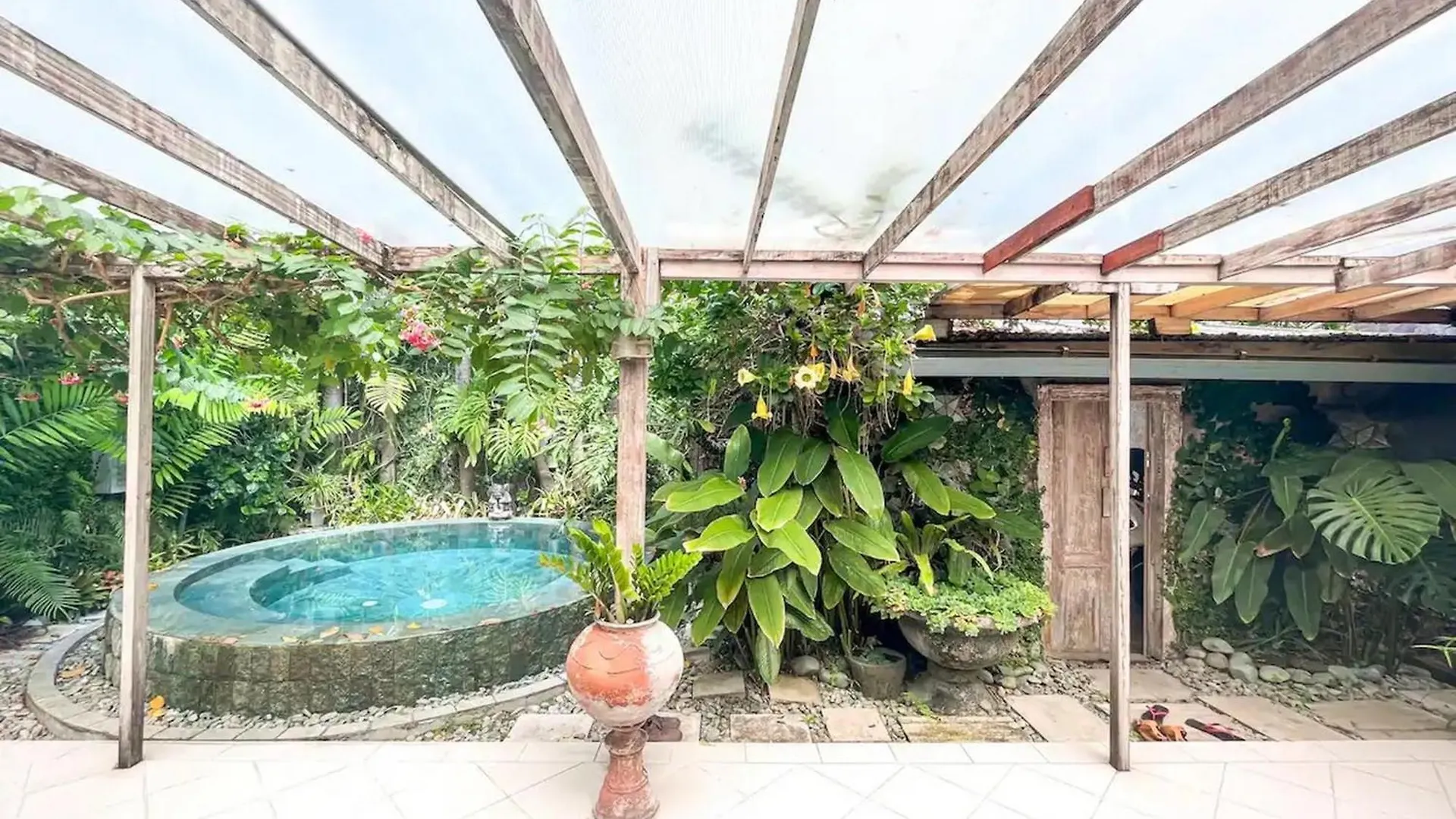 Wonder Villa, Close To The Main Strip Of Seminyak